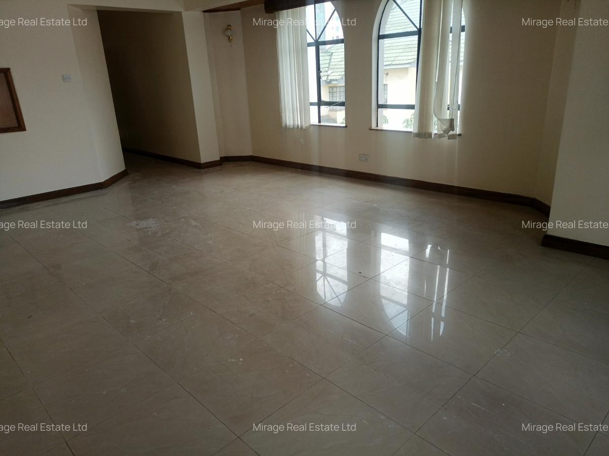 Commercial Property with Service Charge Included in Kilimani - 7