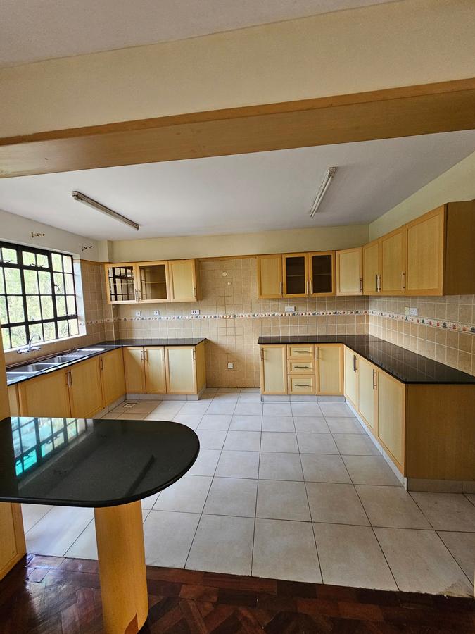 3 Bed Apartment with En Suite at Kilimani - 16