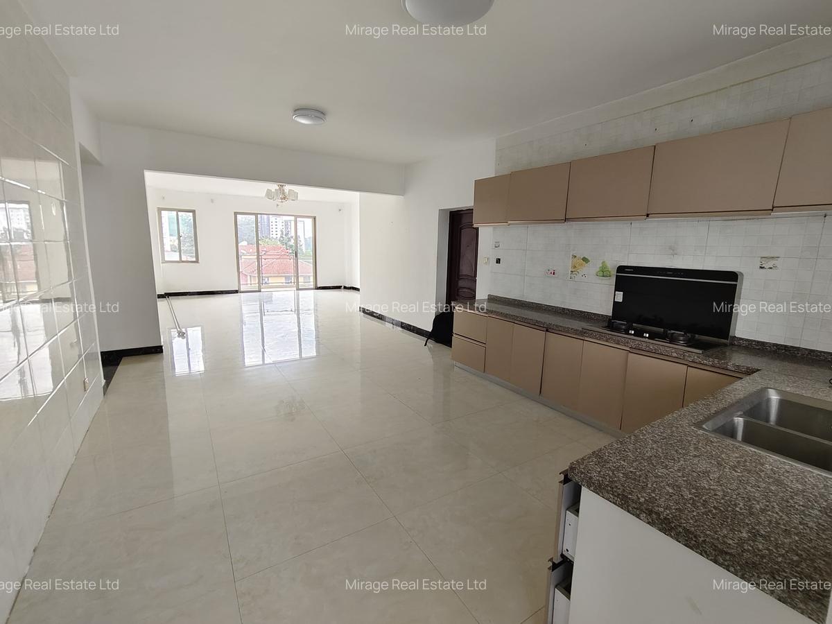 3 Bed Apartment with En Suite in Kileleshwa - 11