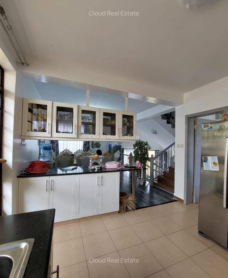 4 Bed House with En Suite in Loresho - 8