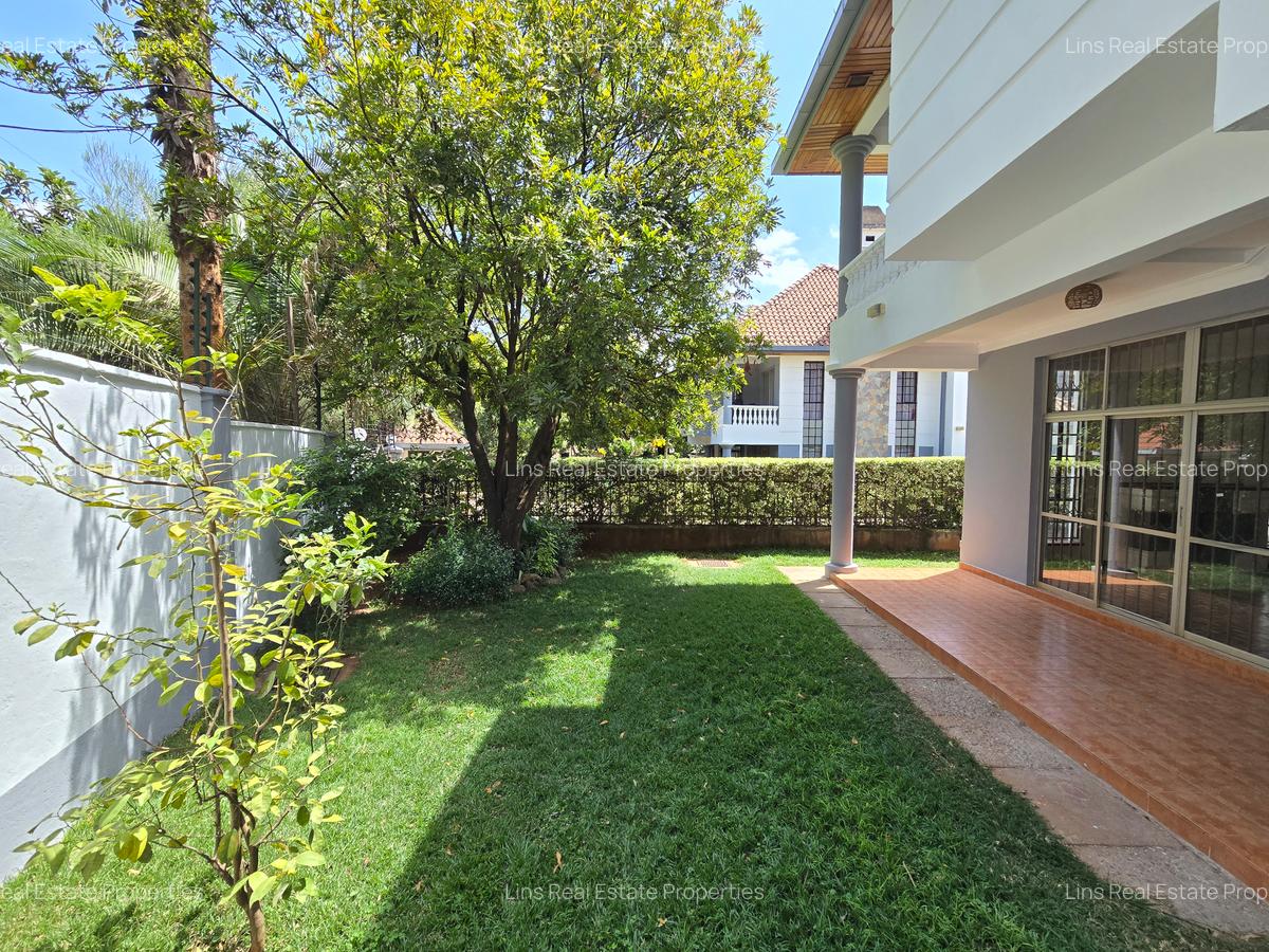 4 Bed Townhouse with En Suite in Lavington - 3