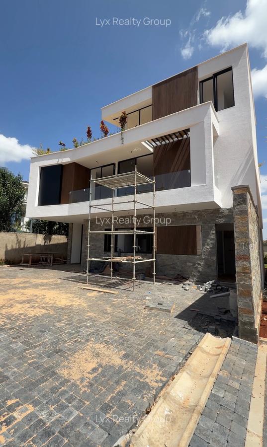 4 Bed Townhouse with En Suite in Runda - 2