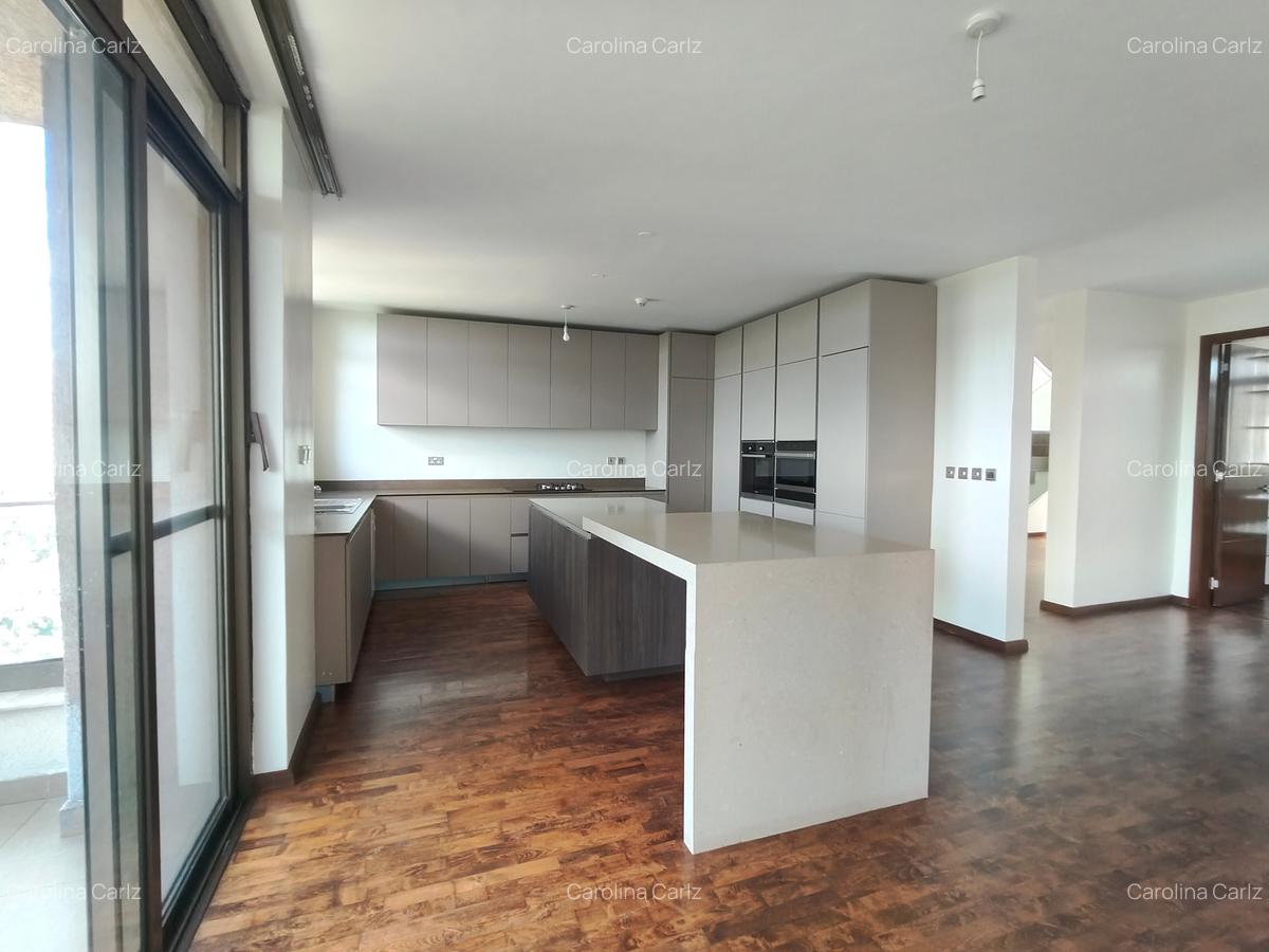 4 Bed Apartment with En Suite in Westlands Area - 3