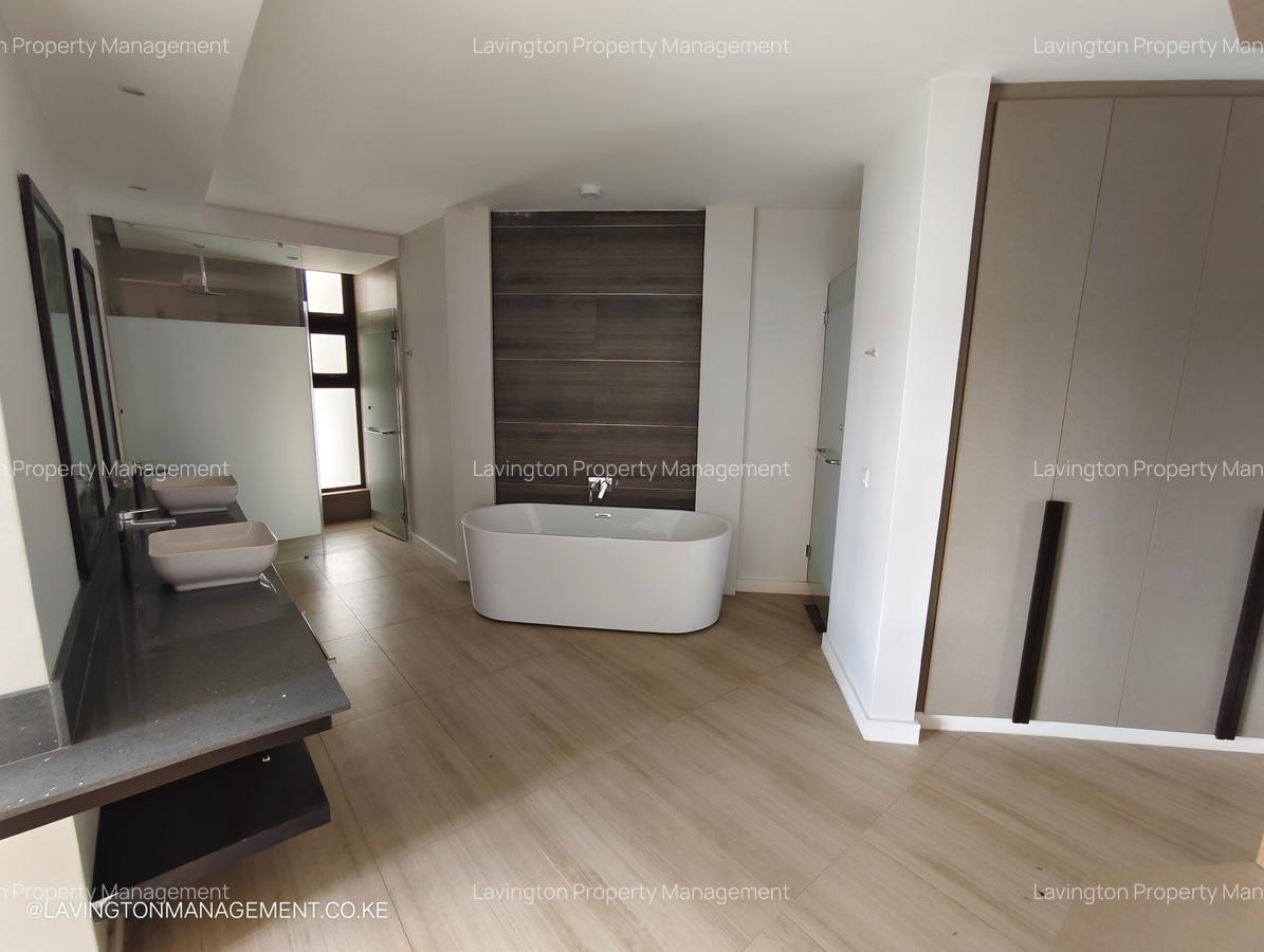 4 Bed Townhouse with En Suite at Chalbi Drive - 13