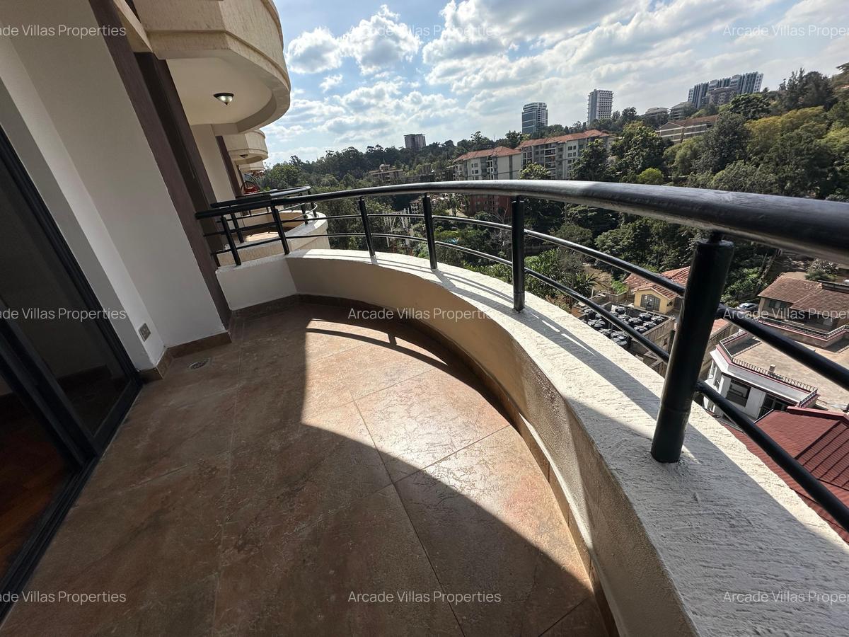 Serviced 4 Bed Apartment with En Suite in Riverside - 17