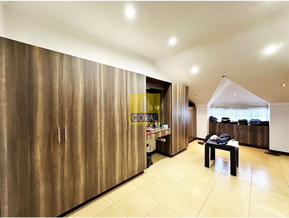 4 Bed Apartment in Rhapta Road - 16