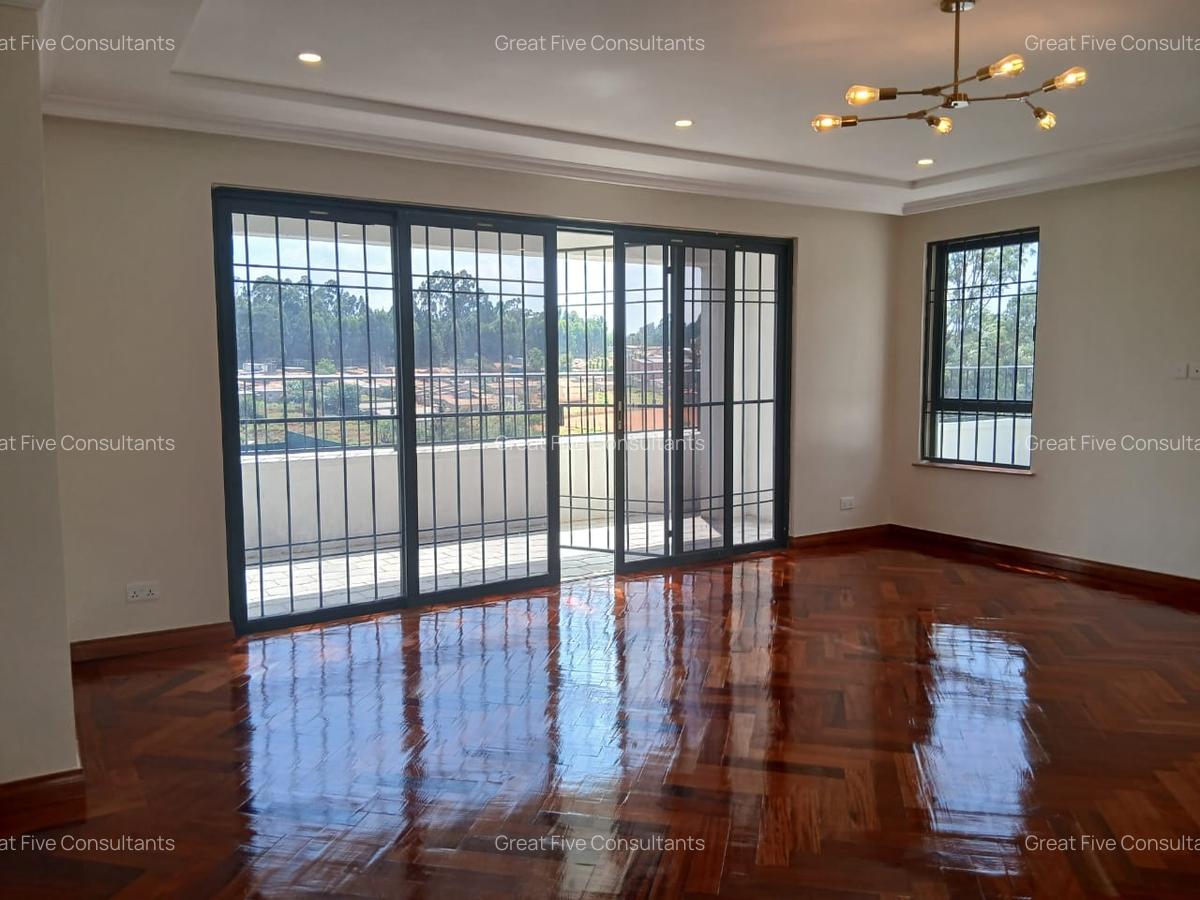 5 Bed Villa with En Suite in Kitisuru - 14