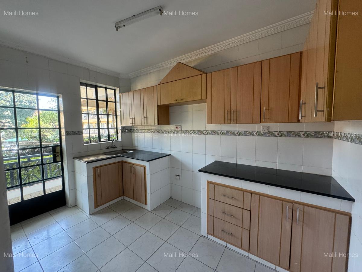 2 Bed Apartment in Kilimani - 2