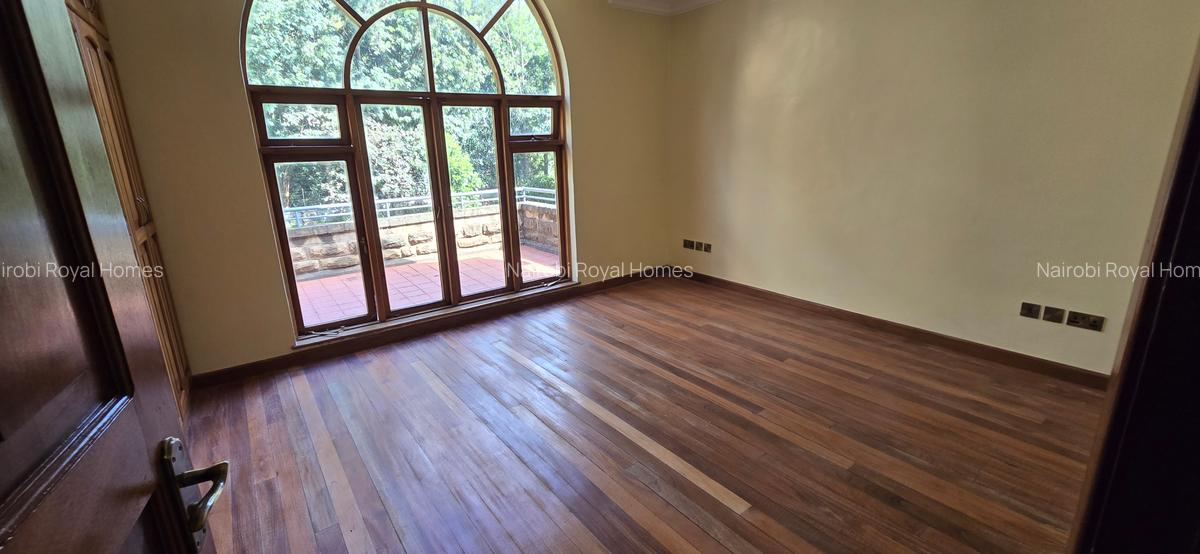 6 Bed House with En Suite at Karen Road - 9