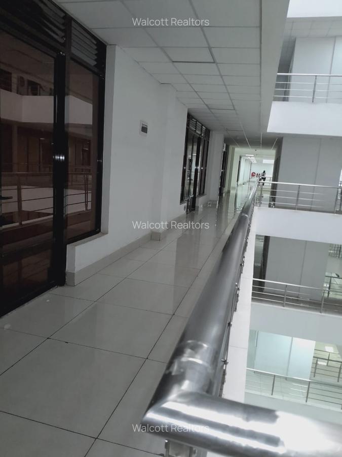 200 ft² Office with Service Charge Included at Adams Arcade - 7