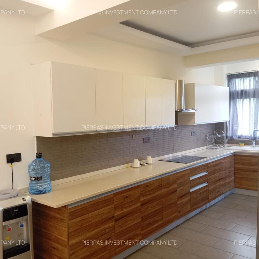 Serviced 2 Bed Apartment with En Suite in Spring Valley - 4