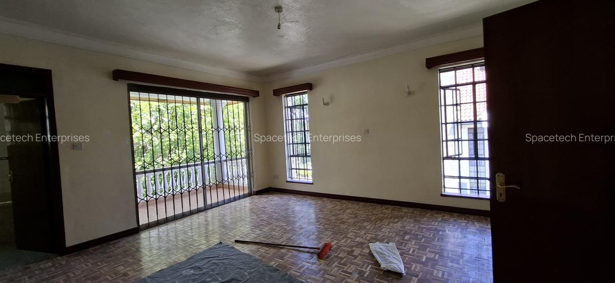 4 Bed Townhouse with En Suite in Kileleshwa - 8