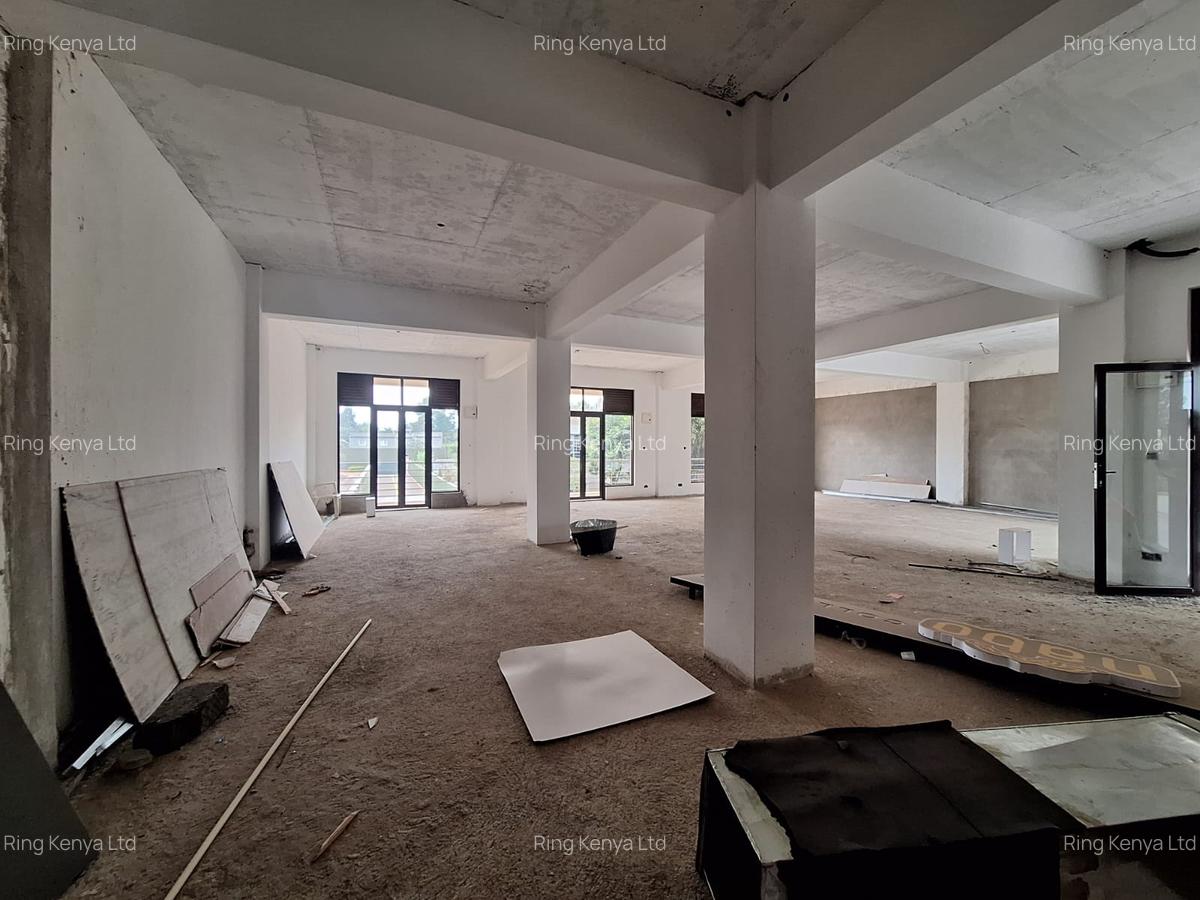 1,532 ft² Commercial Property with Service Charge Included in Thome - 5