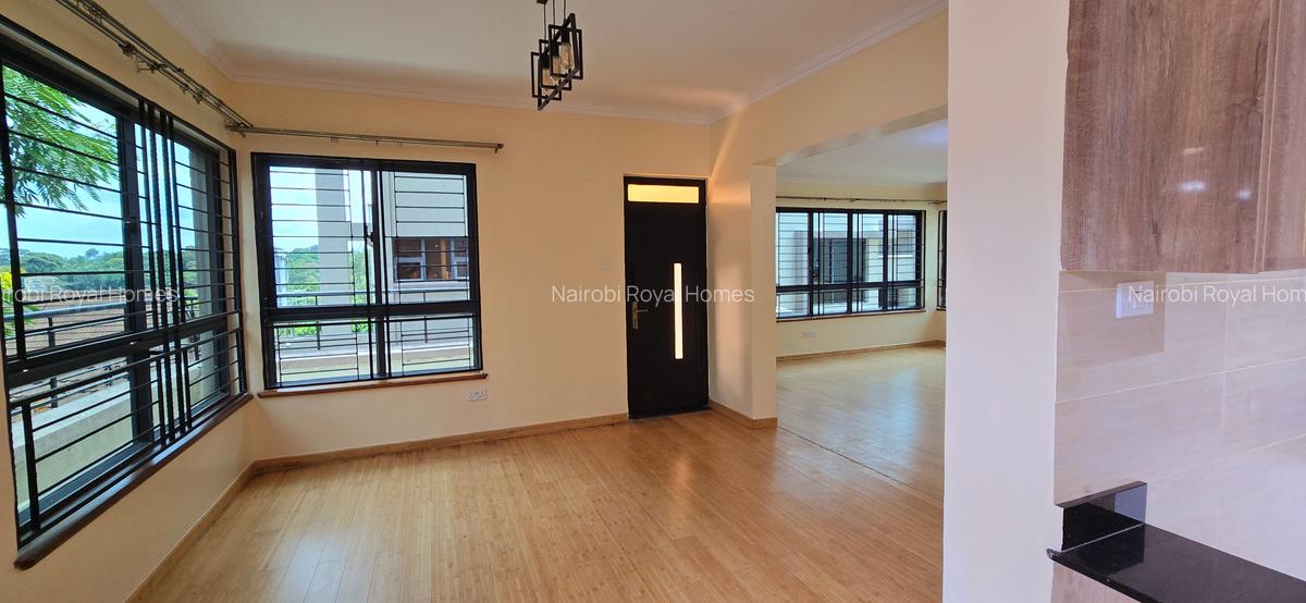 5 Bed Townhouse with En Suite at Lavington Green - 12