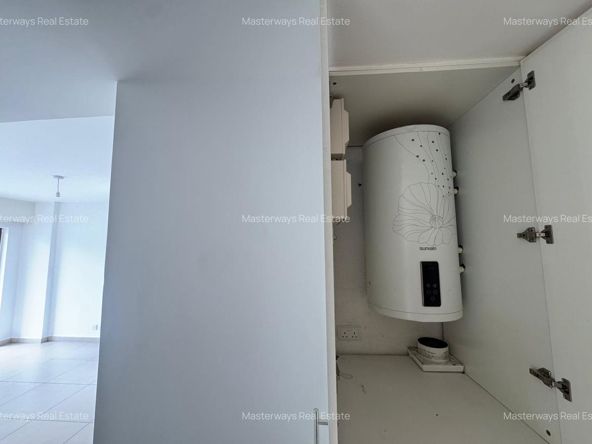 1 Bed Apartment with Swimming Pool in Lavington - 4