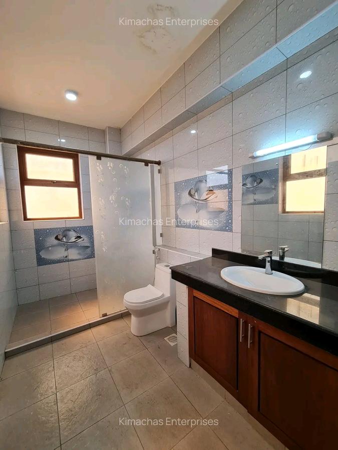 3 Bed Apartment with En Suite at Moyne Drive - 20