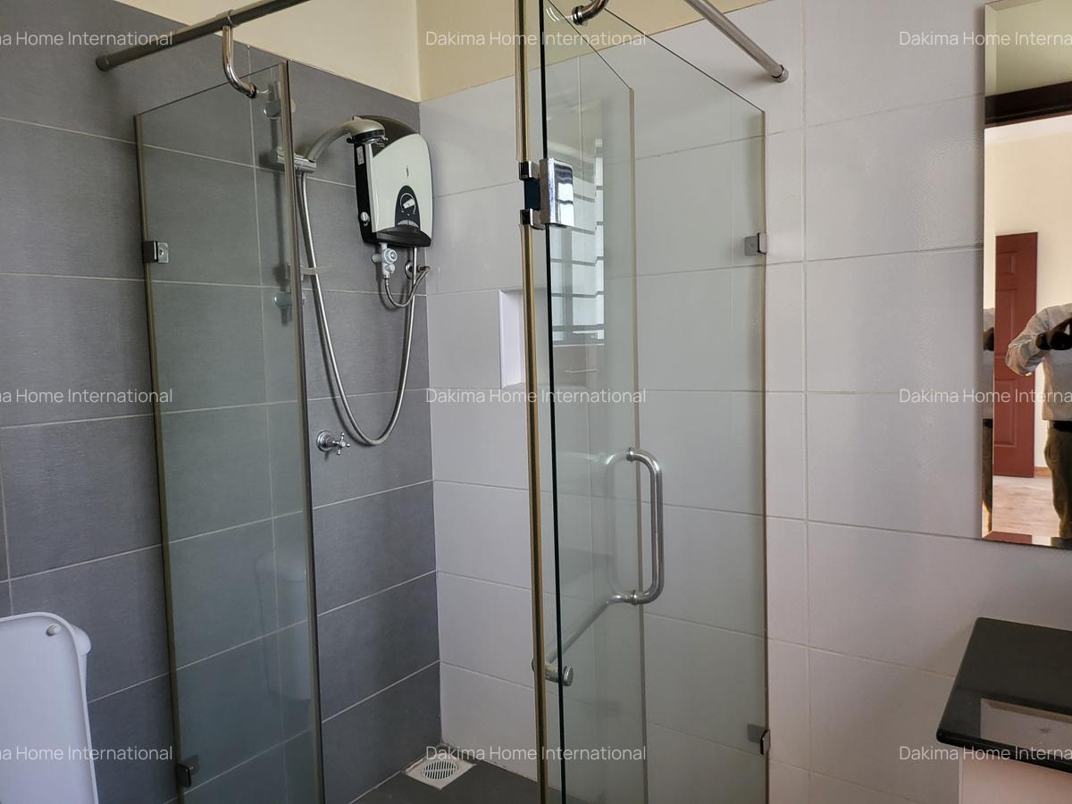 2 Bed Apartment with En Suite in Rhapta Road - 15