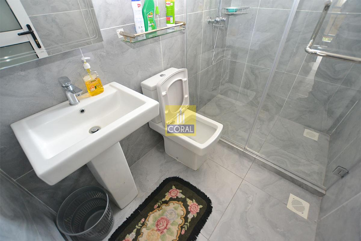 7 Bed Apartment with En Suite in Lavington - 11