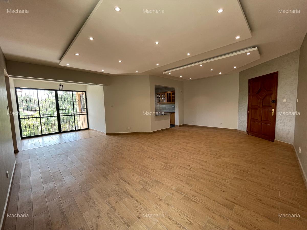 3 Bed Apartment with En Suite in Brookside - 3