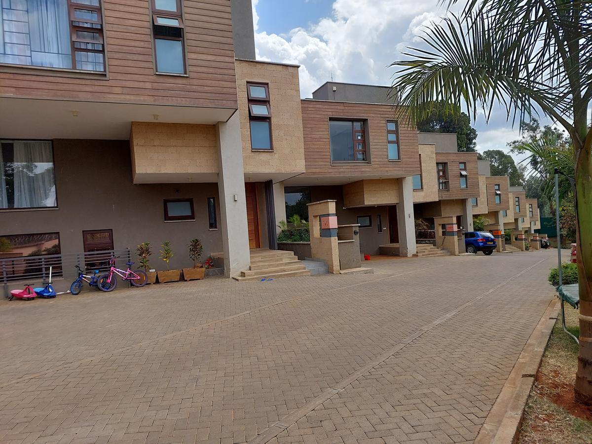 5 Bed Townhouse with En Suite at Chalbi Drive - 8