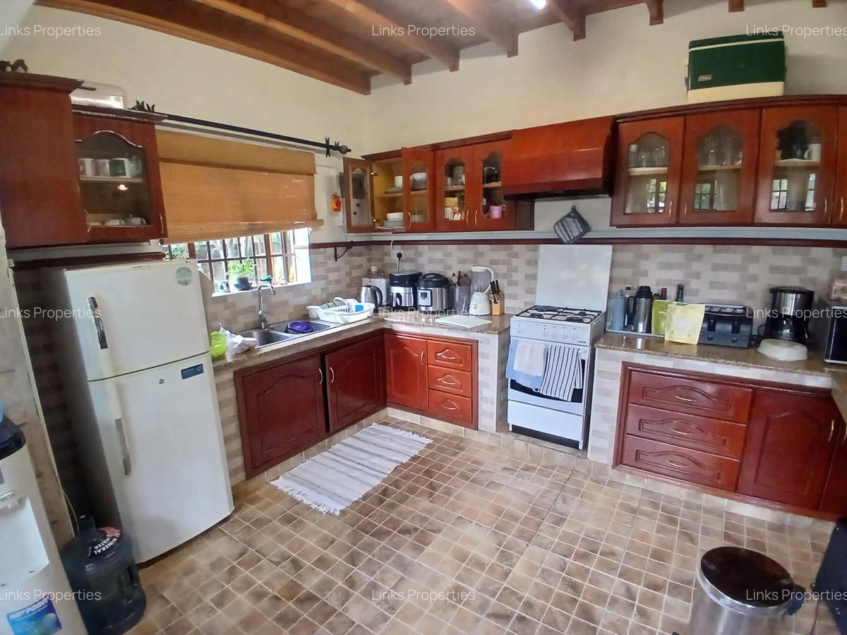 2 Bed House with En Suite at Kerarapon Road - 3