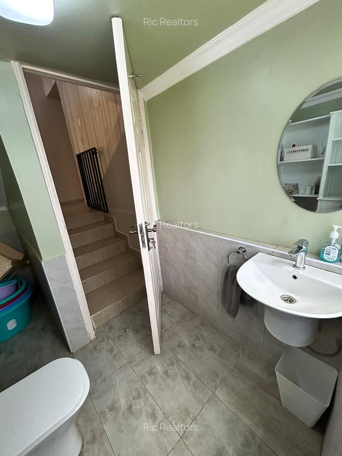 5 Bed House with En Suite at Olkeri - 10