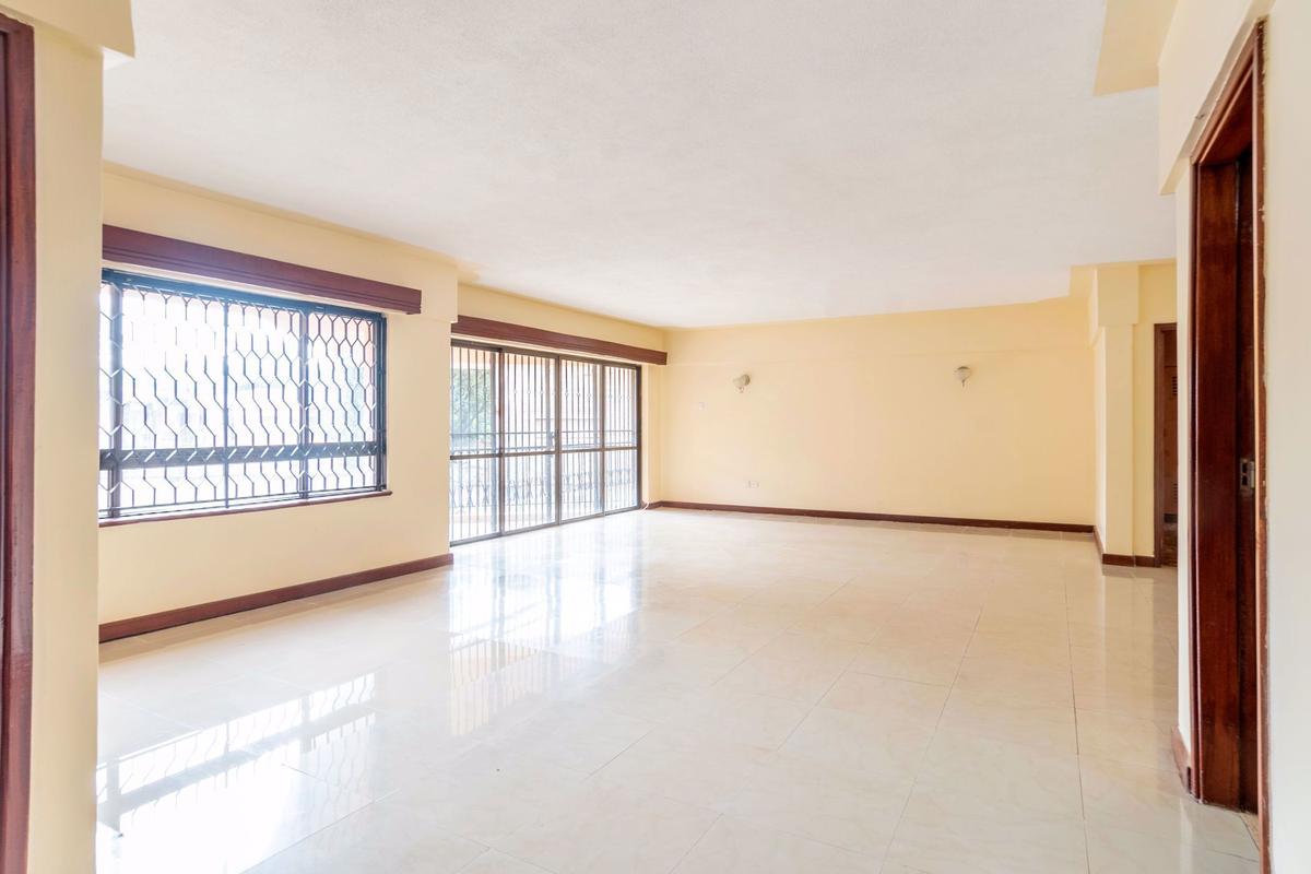 3 Bed Apartment with En Suite in Westlands Area - 4