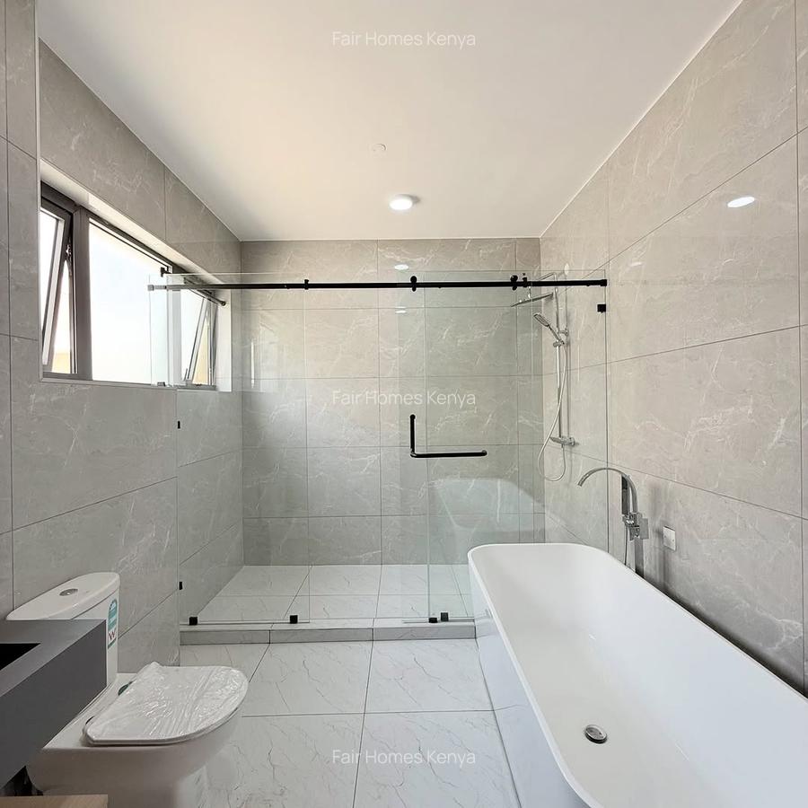 6 Bed Townhouse with En Suite at Lavington Green - 8