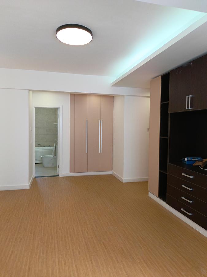 4 Bed Apartment with En Suite in Lavington - 9