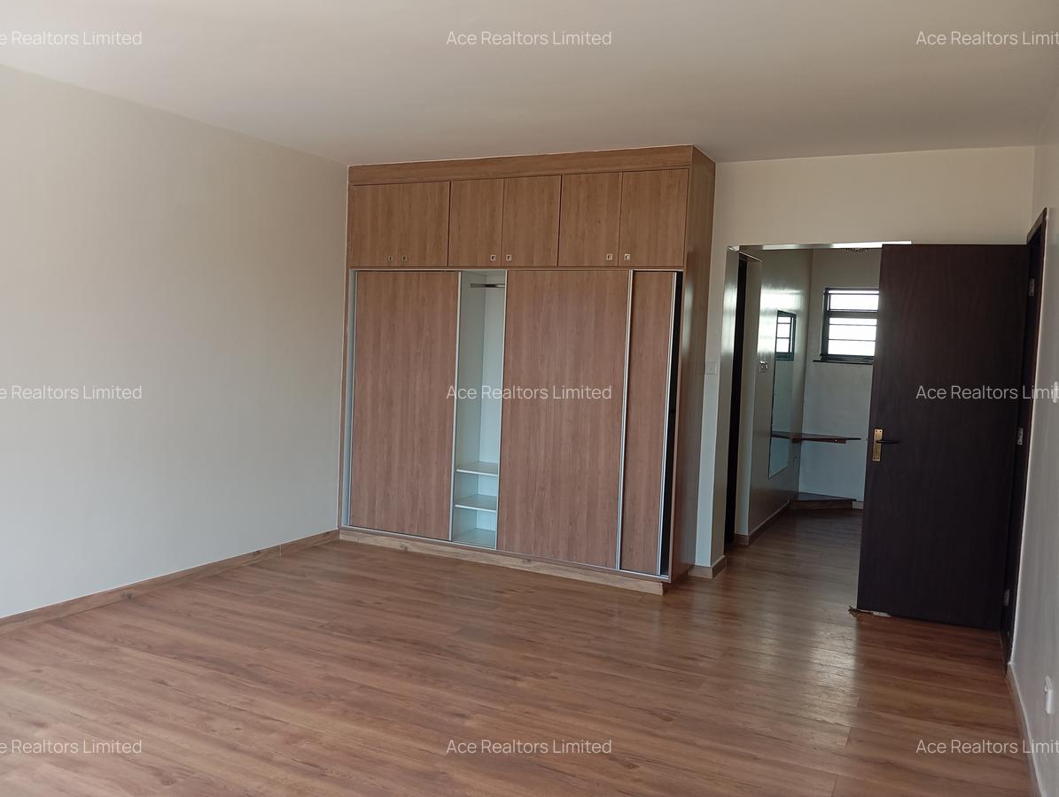 3 Bed Apartment with En Suite at General Mathenge - 10