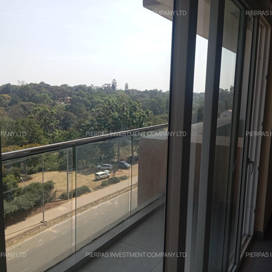 Serviced 4 Bed Apartment with En Suite in Parklands - 3