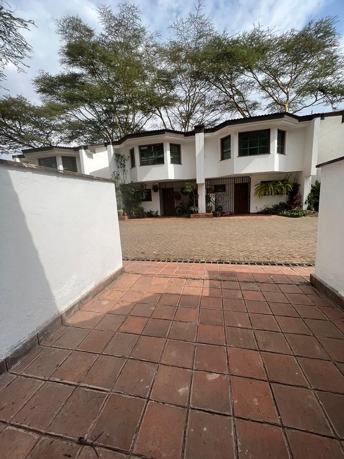 2 Bed Apartment with En Suite in Kileleshwa - 5