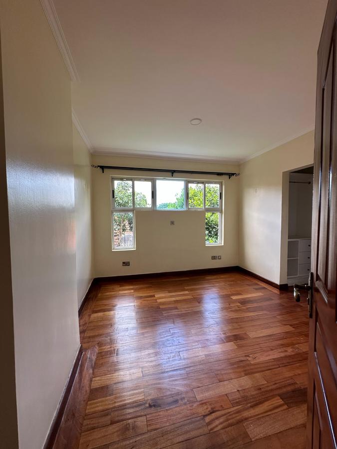 5 Bed Townhouse with En Suite at Owashika Road - 7