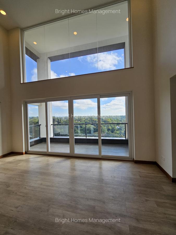 4 Bed Apartment with En Suite in Parklands - 4