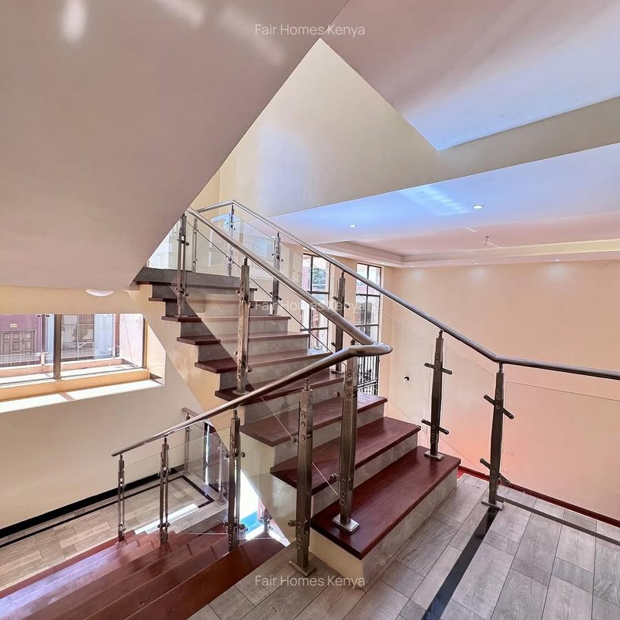 5 Bed Townhouse with En Suite at Chalbi Drive - 2