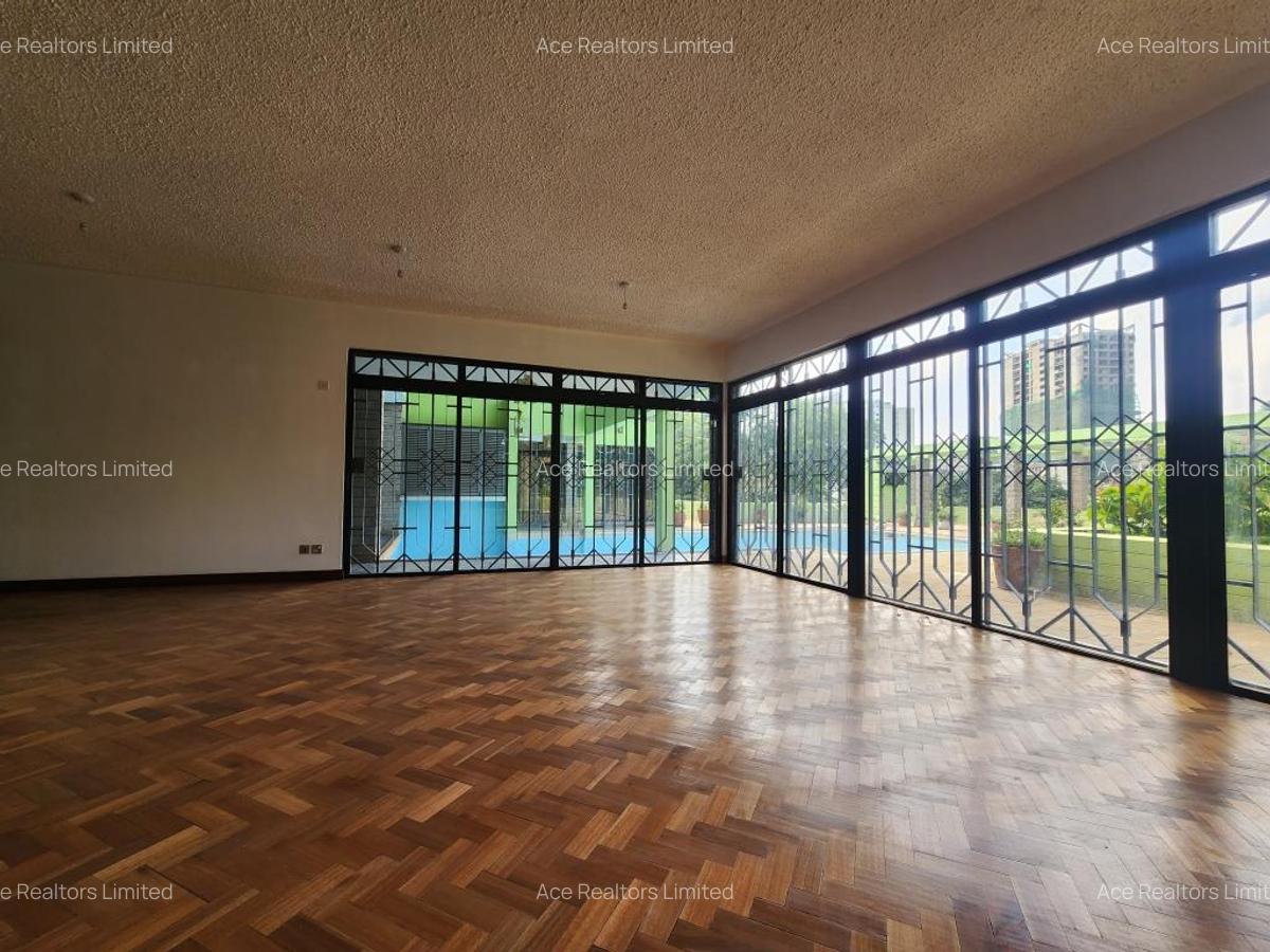 5 Bed Townhouse with En Suite at Old Muthaiga - 3