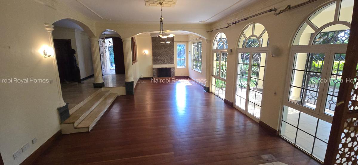 5 Bed House with En Suite at Hillview Clozse - 15