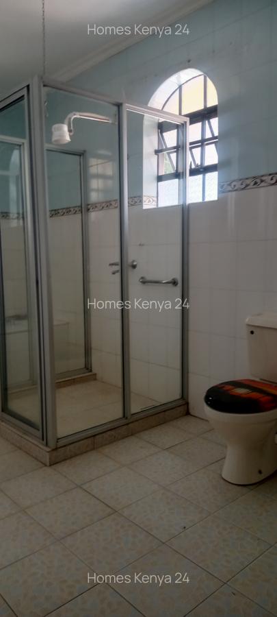 4 Bed House in Ridgeways - 14