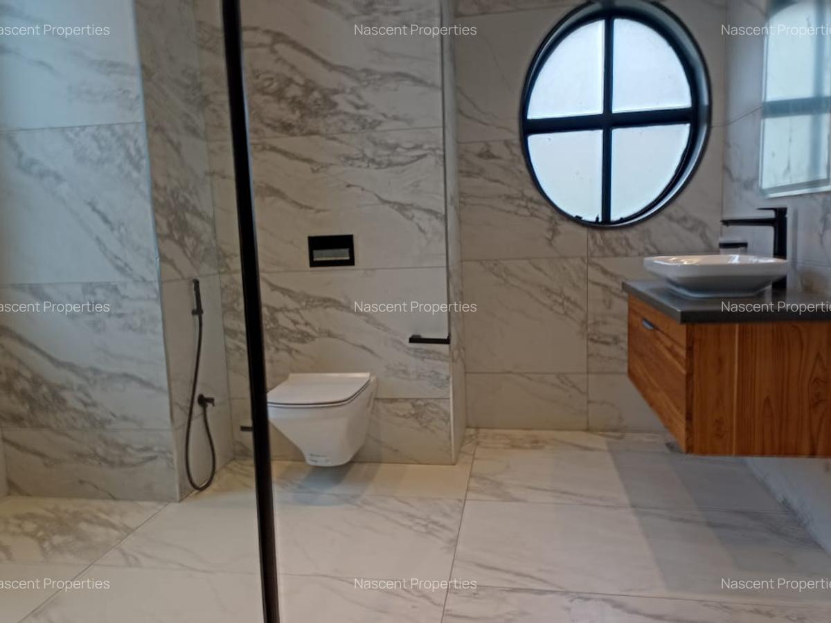 5 Bed Villa with En Suite in Loresho - 11