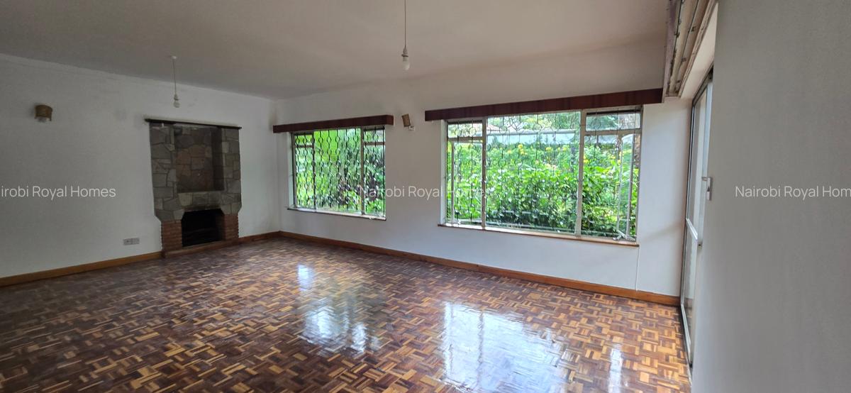 4 Bed Townhouse with En Suite at Convent Drive - 20