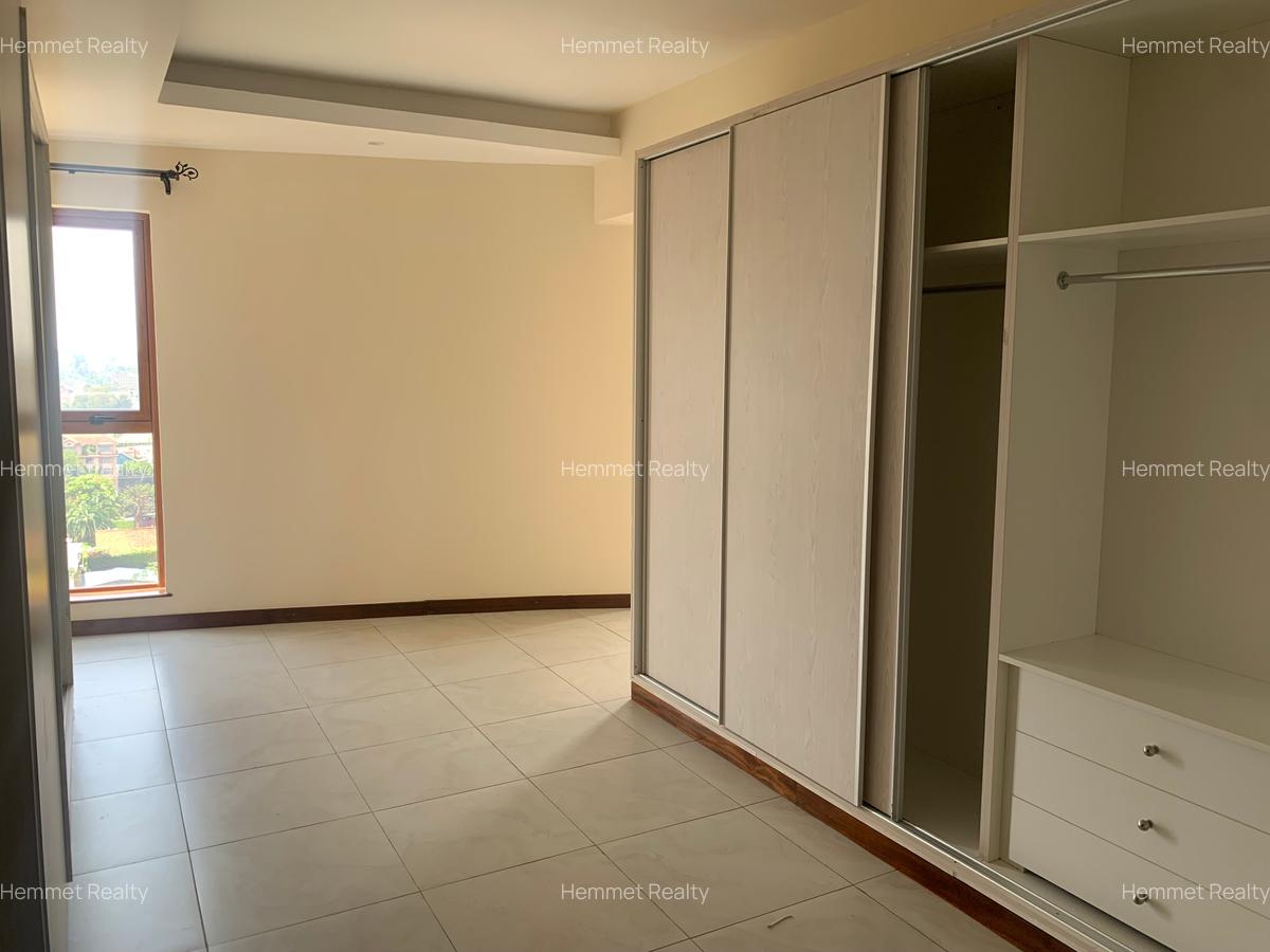 5 Bed Apartment with En Suite in Lavington - 13