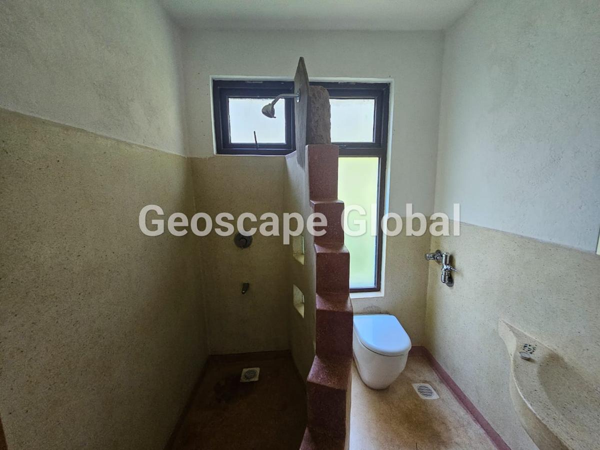 3 Bed House with En Suite in Runda - 4