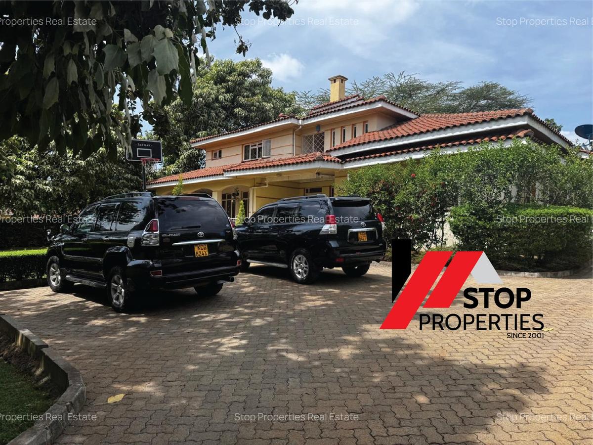 5 Bed House with En Suite in Runda - 15