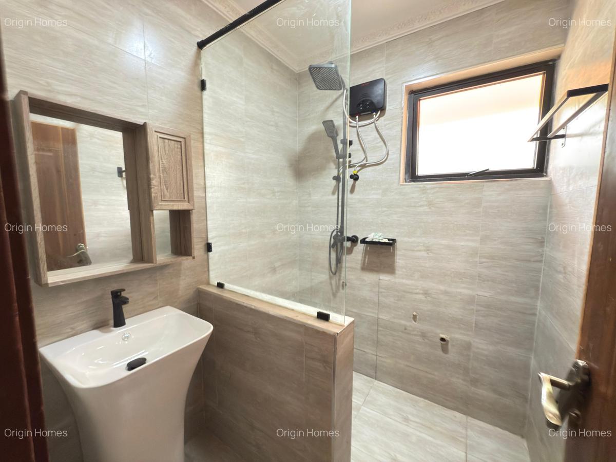 4 Bed House with En Suite at Loresho - 9