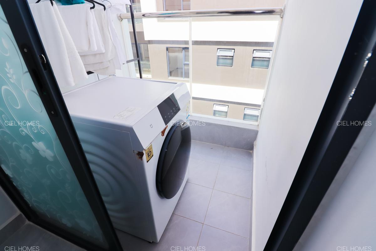 Serviced 1 Bed Apartment with Gym at Wood Avenue - 12