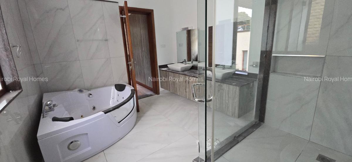 6 Bed Townhouse with En Suite at Chalbi Drive - 11