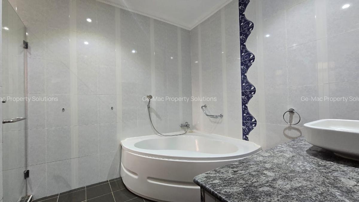 4 Bed Villa with En Suite in Kyuna - 19