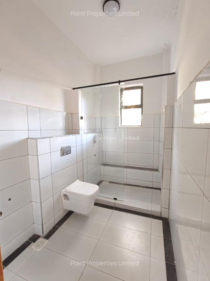 9 Bed Villa with En Suite in Karen - 8