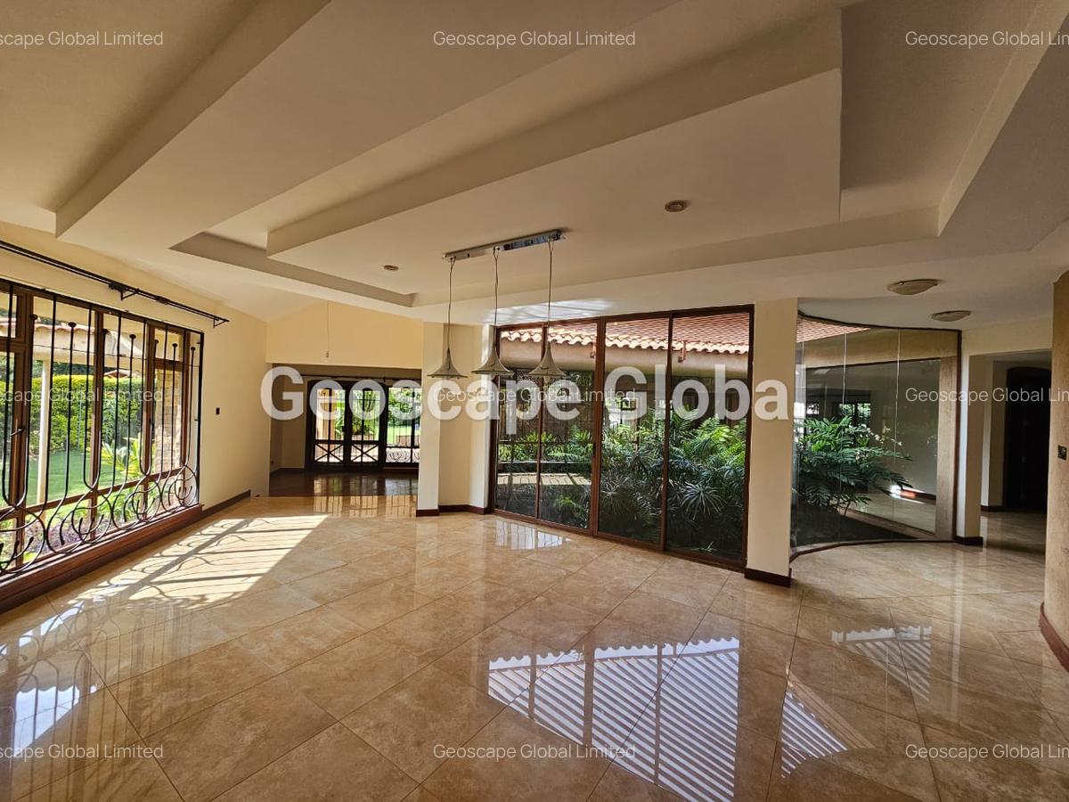 5 Bed House with En Suite in Runda - 3