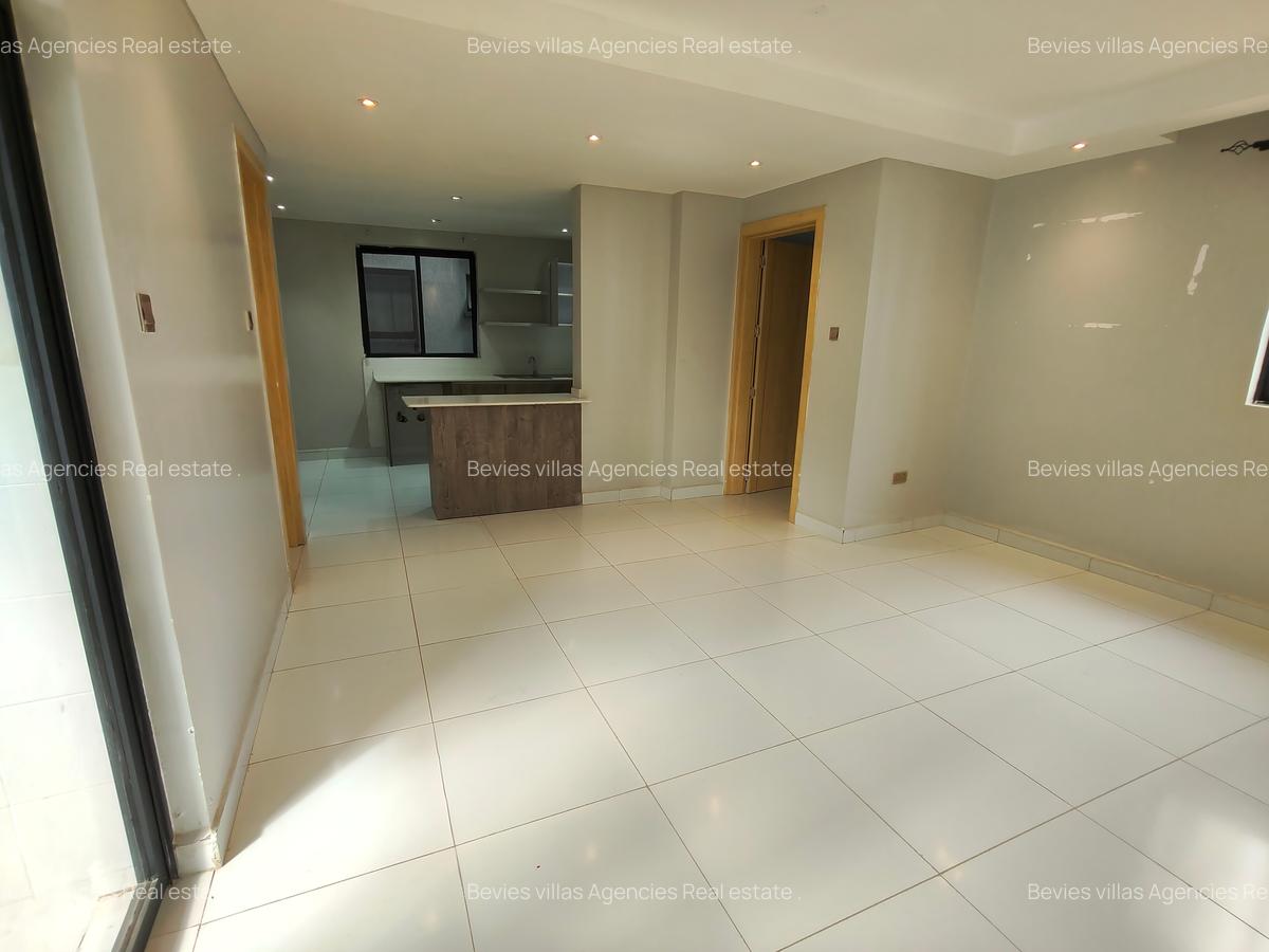 1 Bed Apartment with En Suite at Parklands - 7